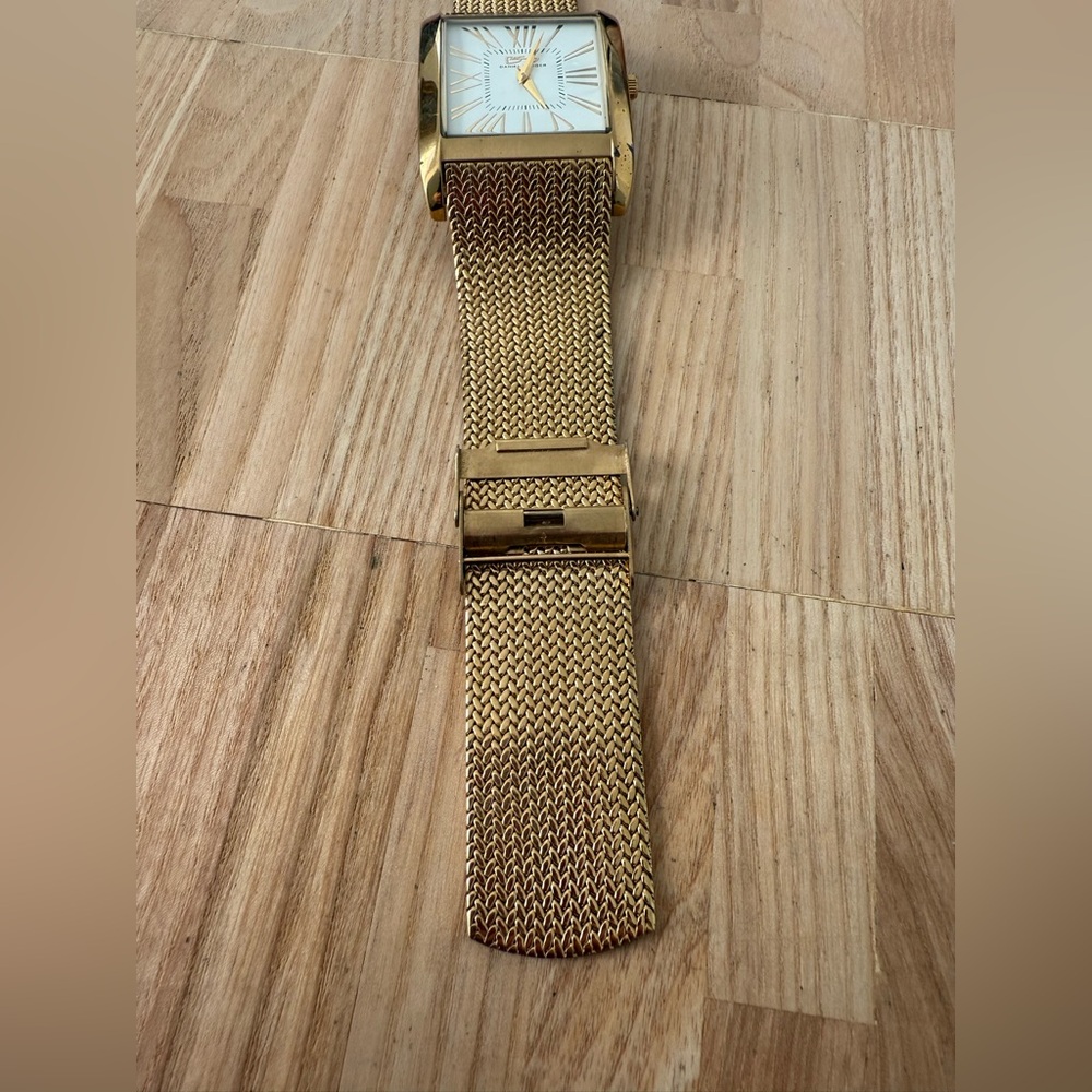 Vintage Daniel Steiger men’s rectangular gold tone dress watch NEW BATTERY - Picture 5 of 12